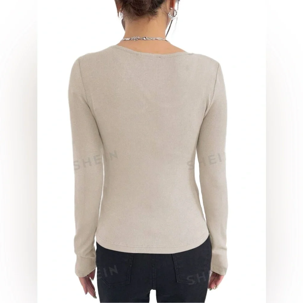 Cut Out Ribbed Knit Tee - Picture 2 of 2